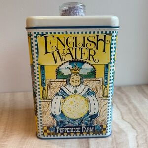 Vintage Pepperidge Farm Tin Cracker Container with Blue Magic Moisture Lid